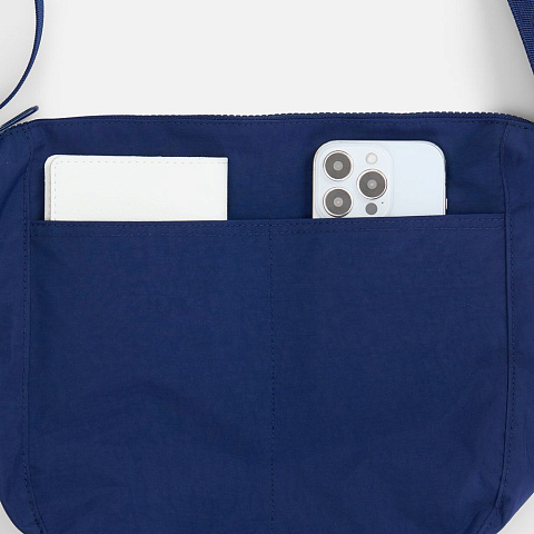 Сумка-хобо через плечо Runn, темно-синяя - рис 6.